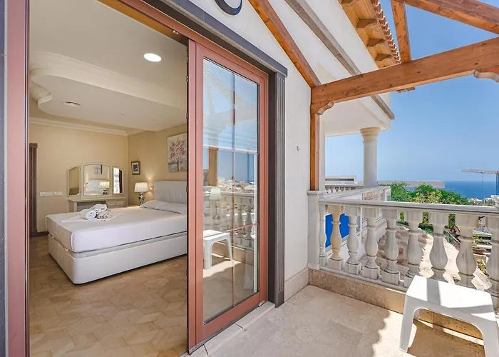 Luxury Nautilus Heated Pool بيت للعطل أذيخي