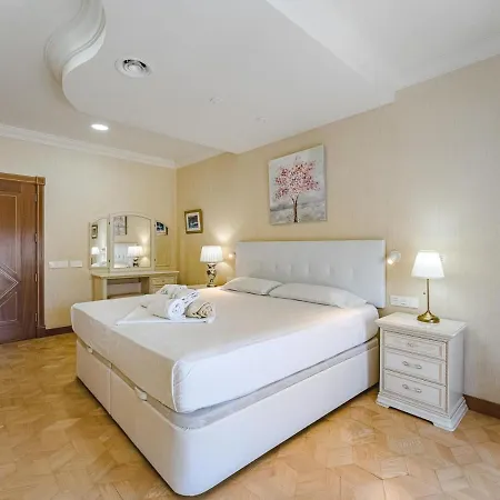 Luxury Nautilus Heated Pool Ferienhaus Costa Adeje (Tenerife)