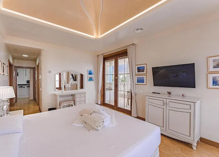 Luxury Nautilus Heated Pool Tatil Evi