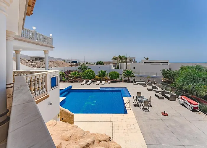 Luxury Nautilus Heated Pool *