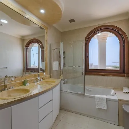 Luxury Nautilus Heated Pool Vakantiehuis Costa Adeje (Tenerife)
