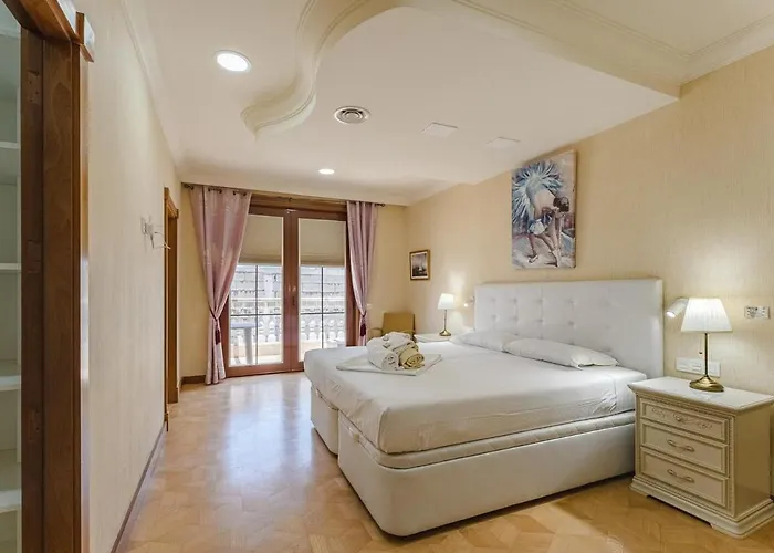 Luxury Nautilus Heated Pool * アデヘ