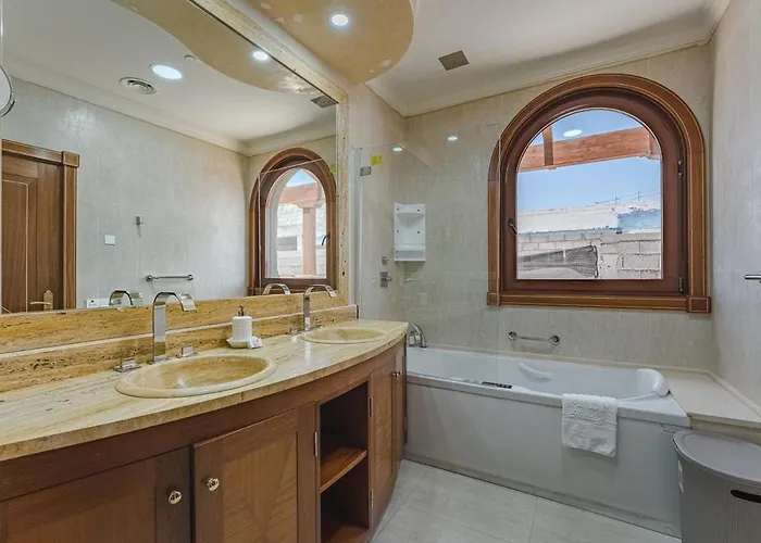 Luxury Nautilus Heated Pool * Costa Adeje (Tenerife)